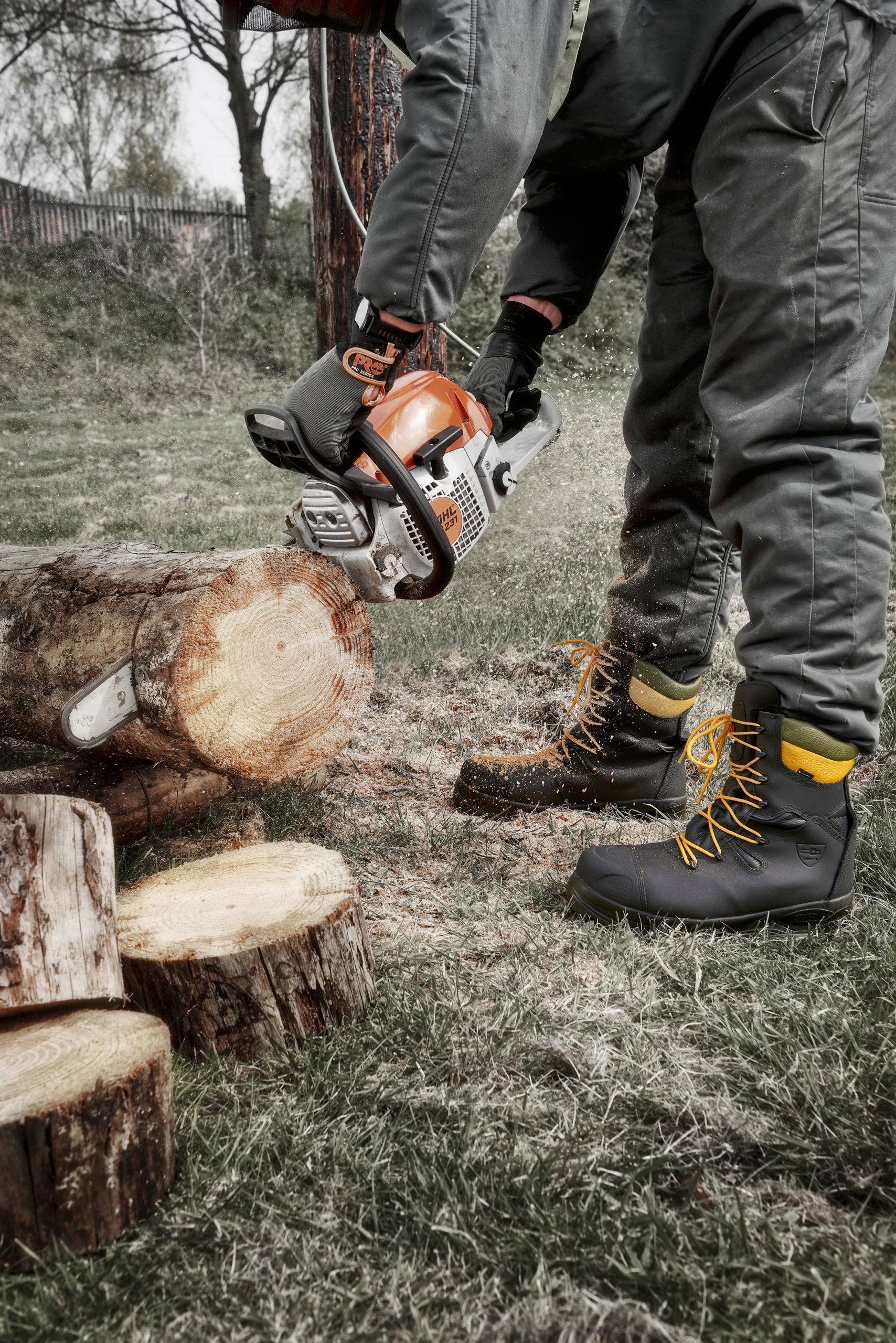 Rock Fall RF328 Chatsworth Electrical Hazard Chainsaw Waterproof Safety