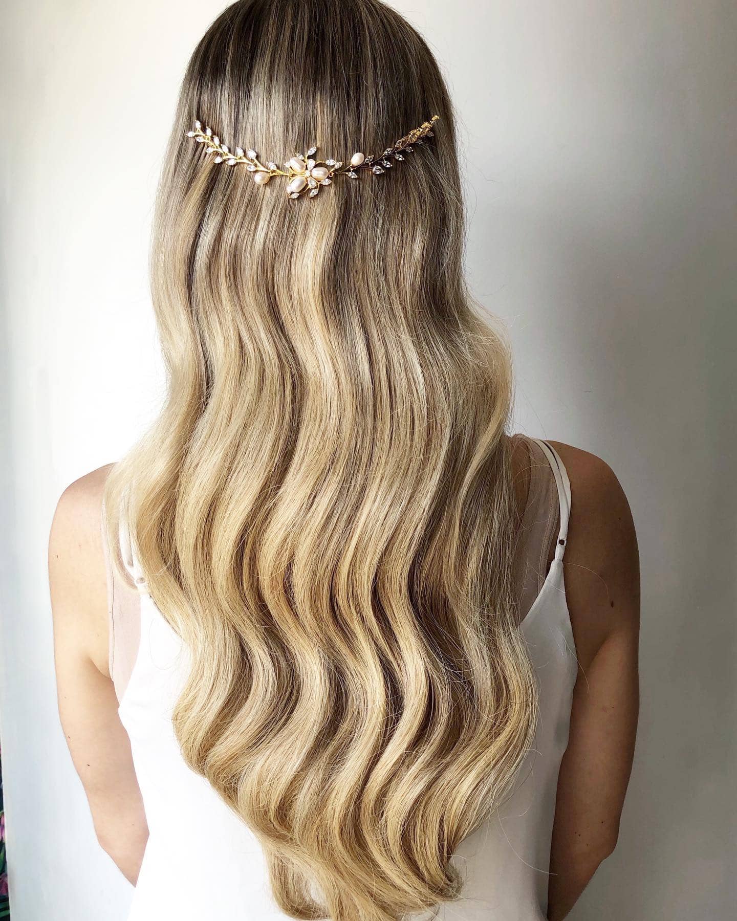 10 Wedding Hairstyle Ideas For Long Hair - Eluxe Magazine